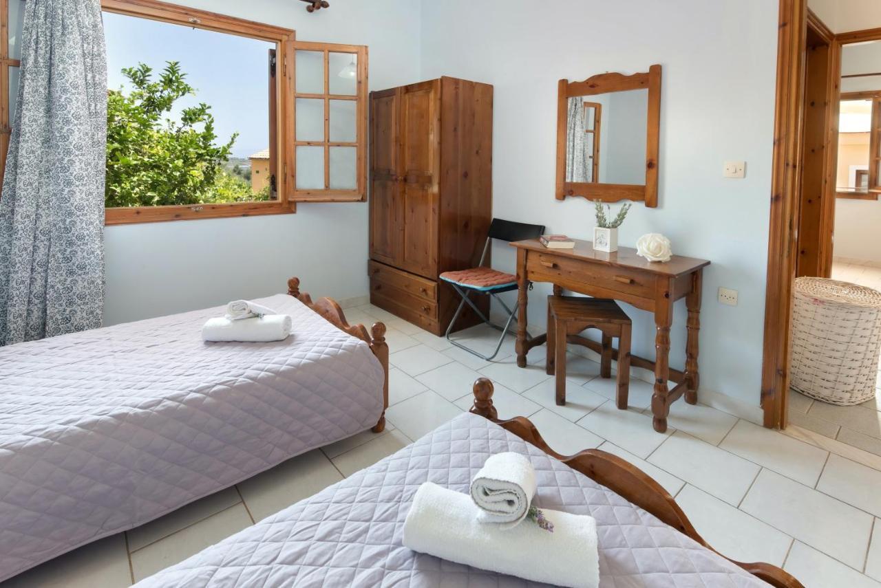 Voula Apartments ไกออส ภายนอก รูปภาพ