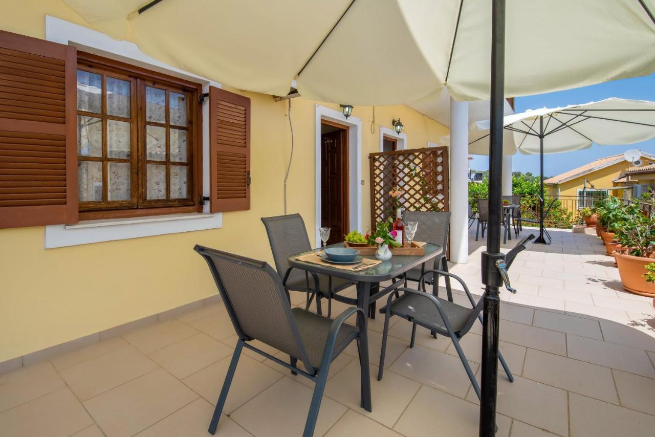 Voula Apartments ไกออส ภายนอก รูปภาพ