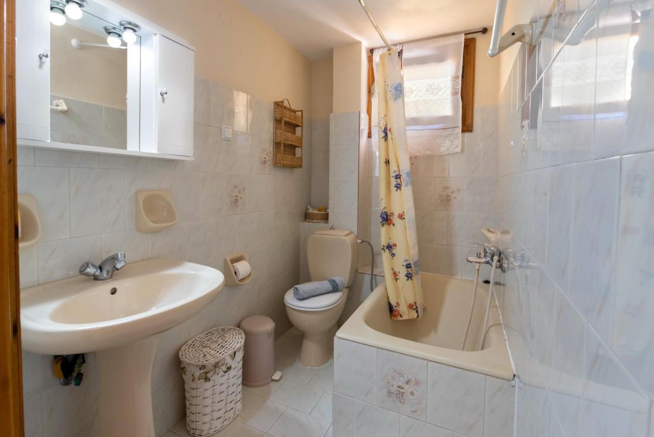 Voula Apartments ไกออส ภายนอก รูปภาพ